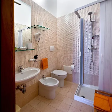 Piazza 300mila Bed and Breakfast 5*