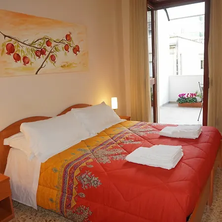 Piazza 300mila 5* Λέτσε